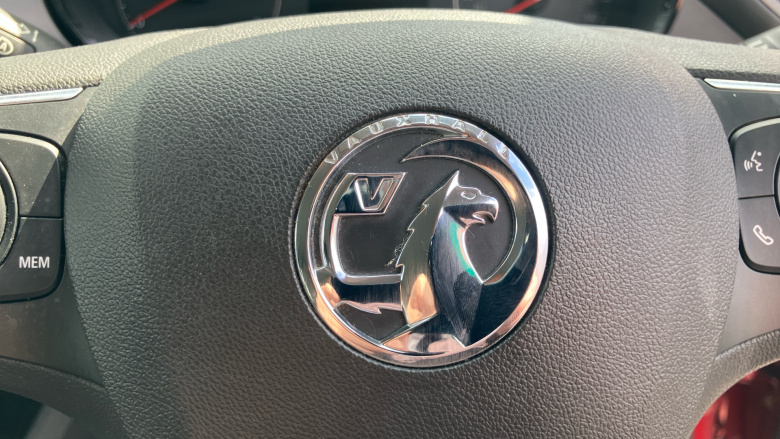 Vauxhall Crossland 1.2 Turbo Design 5dr Petrol Hatchback